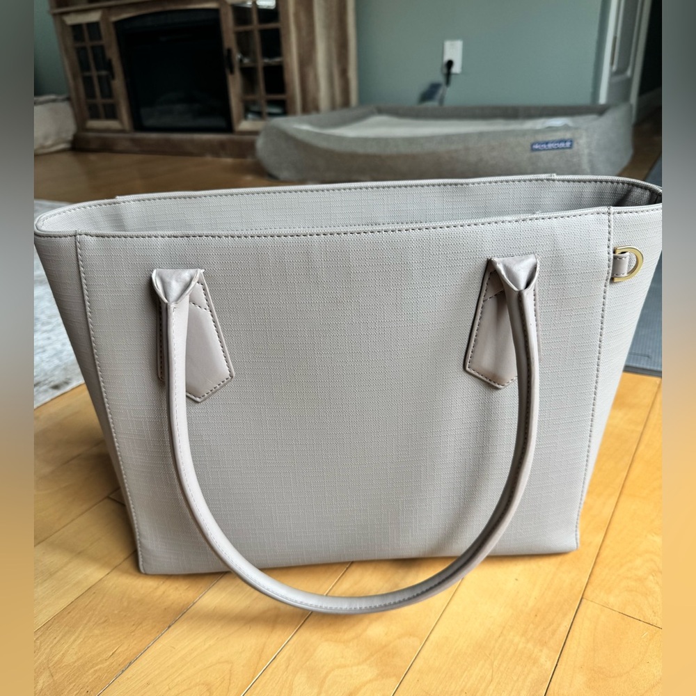 Dagne Dover Classic Leather Signature Tote Bag in Bleecker Blush